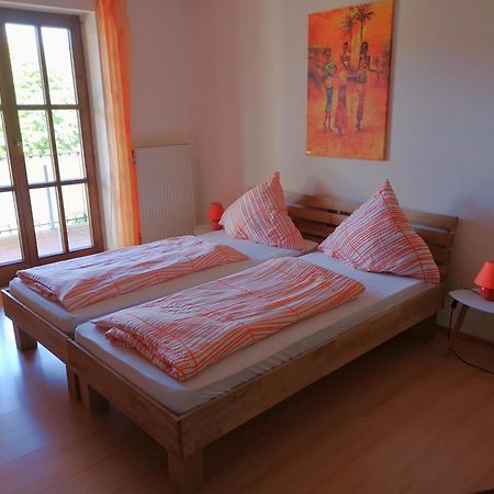 Gaestehaus Am Sonnenhang Erbendorf ภายนอก รูปภาพ