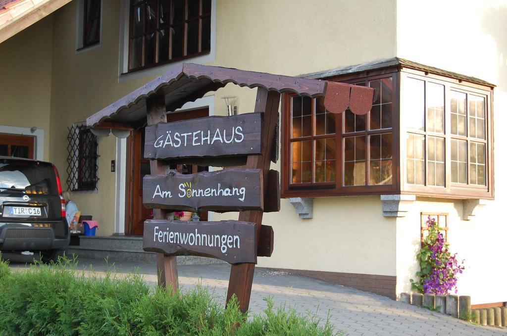 Gaestehaus Am Sonnenhang Erbendorf ภายนอก รูปภาพ
